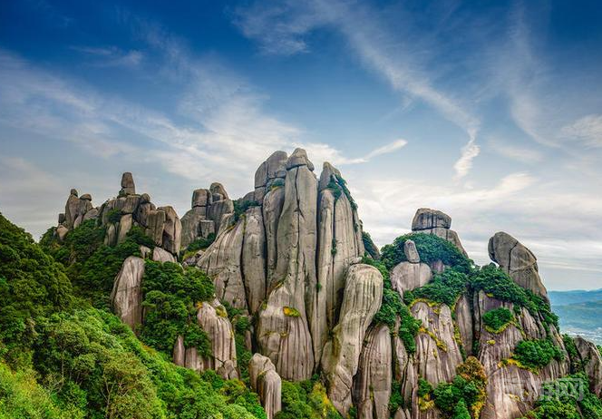 中国的10个绝美之地，探访这些人间仙境，仿佛置身画中